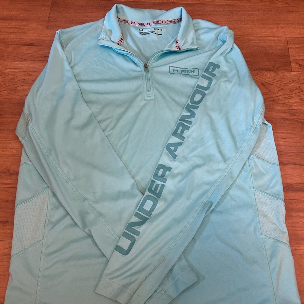 women’s Under Armour lightweight quarter zip- size medium